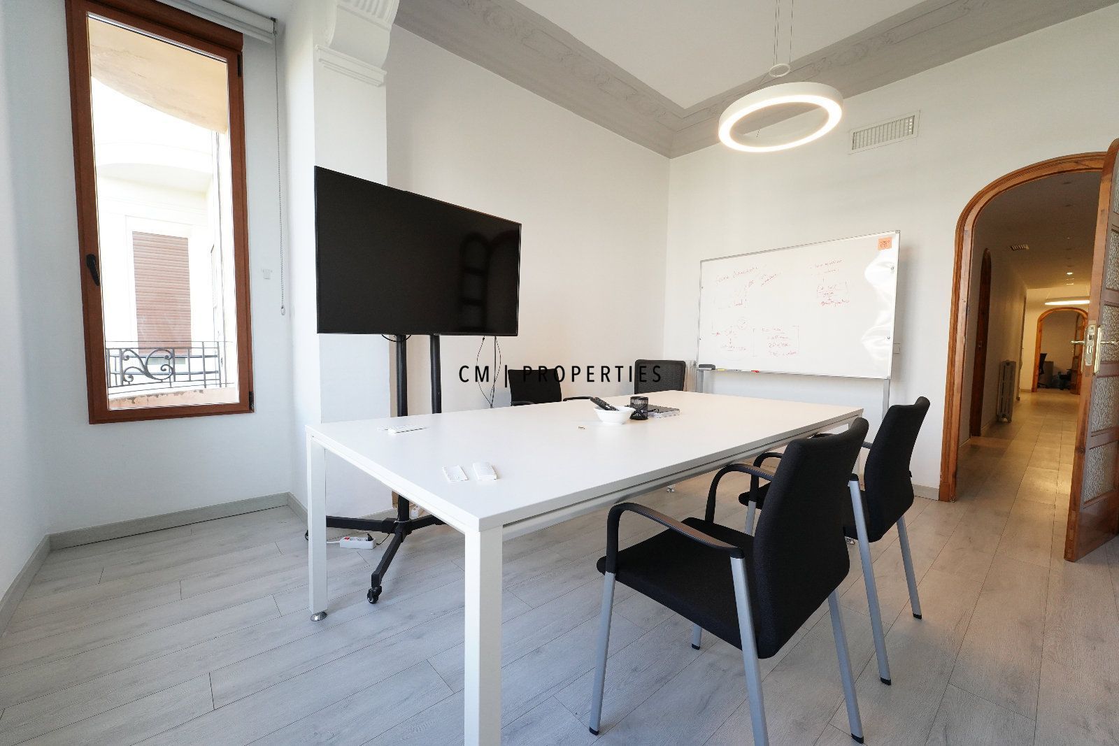 Office to rent in  Valencia Capital  with Air Conditioner and Heating