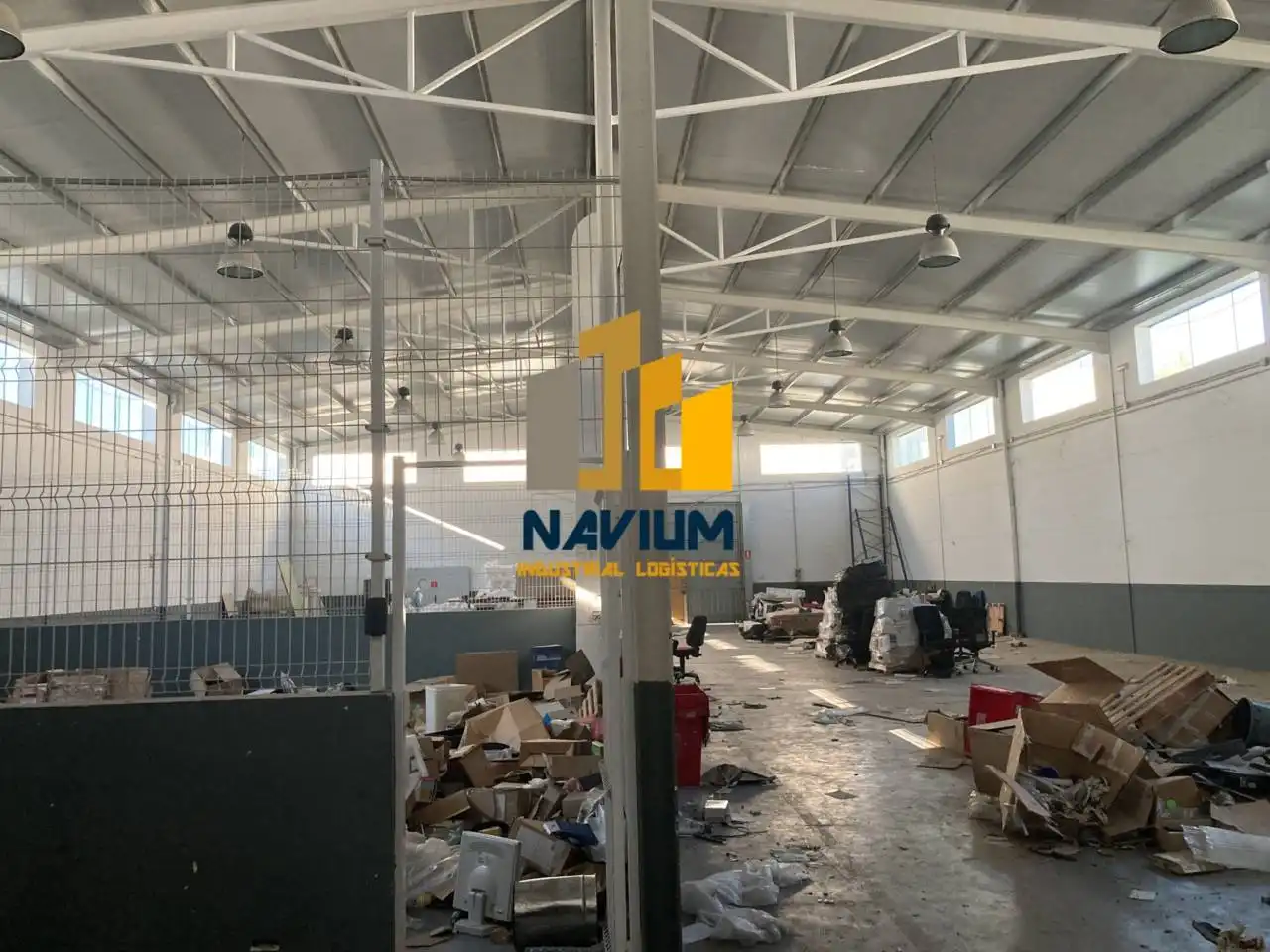 Industrial building with lift to rent in Los Olivos - Los Ángeles, imagen 2