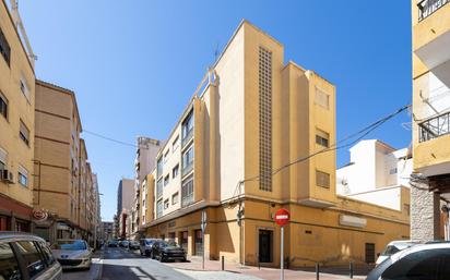 Vista exterior de Pis en venda en Motril amb Balcó