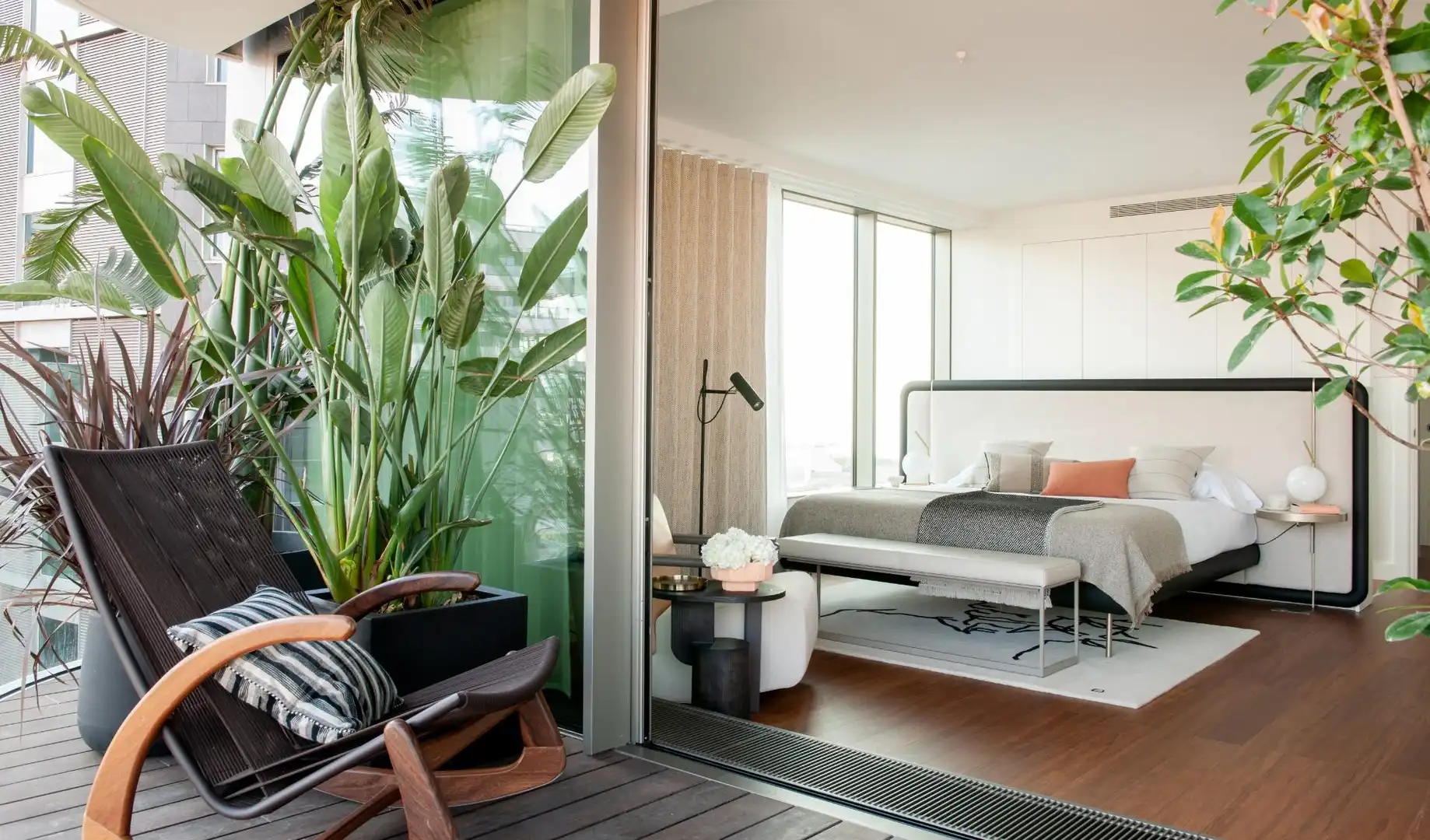 Schlafzimmer von Wohnungen zum Verkauf in Barcelona mit Terrasse, Abstellraum und Balkon