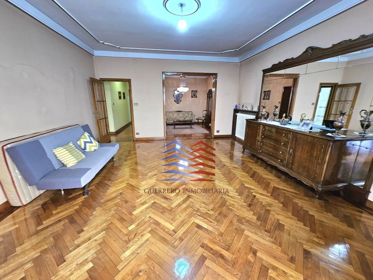Living room of Flat for sale in Ourense Capital   with Heating, Parquet flooring and Terrace