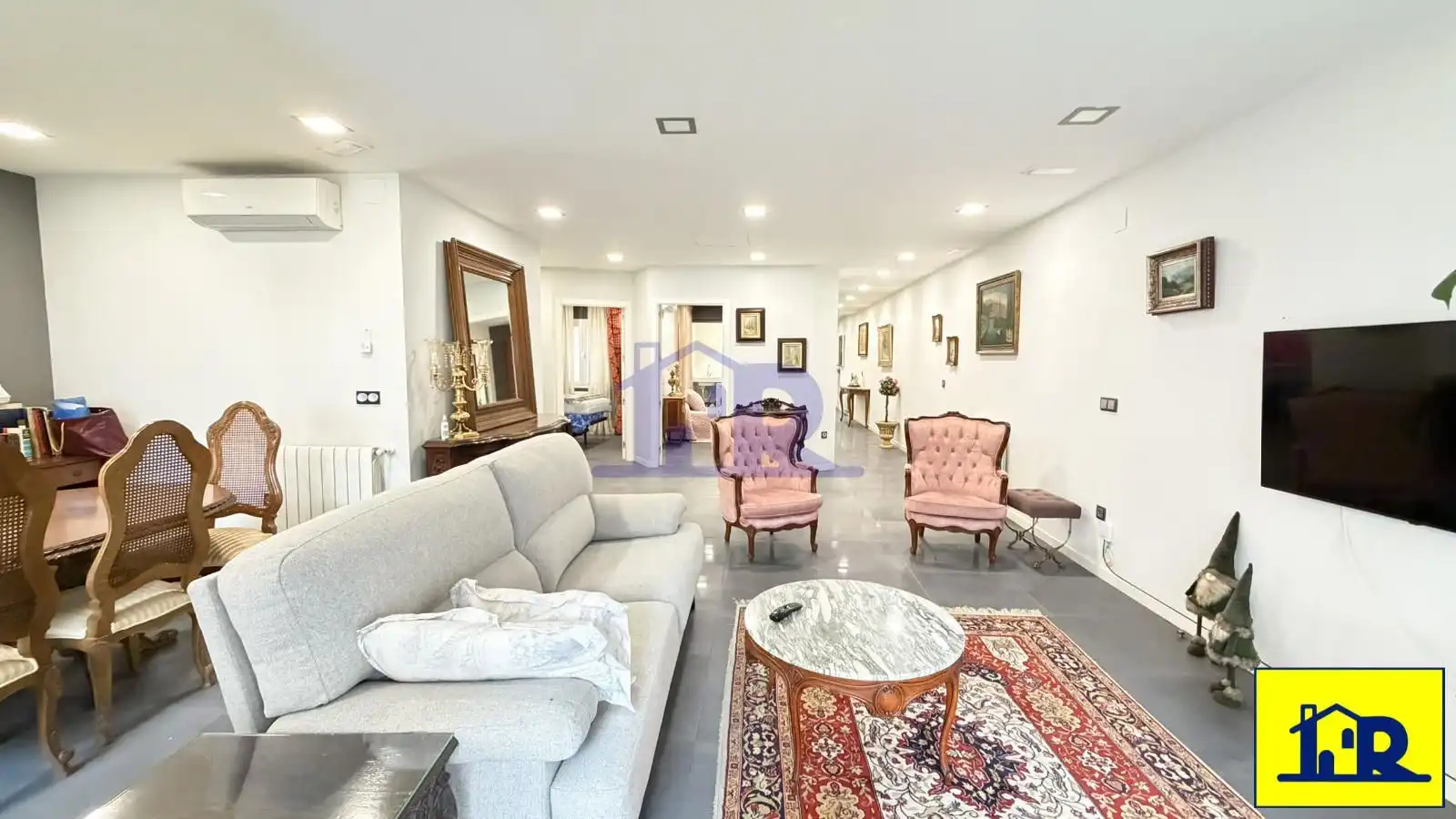 Living room of Flat for sale in Cuenca  with Air Conditioner, Heating and Terrace