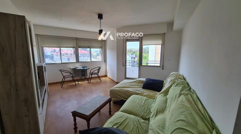 Foto 5 de Piso en venta en Julio Rodríguez Soto, O Carballiño , Ourense