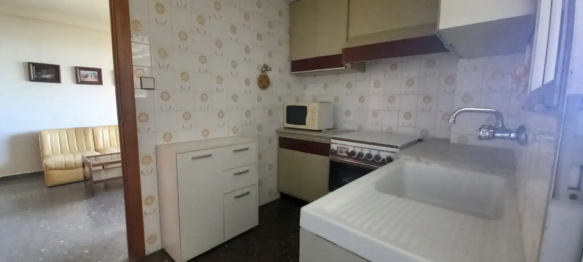 Cuina de Apartament en venda en Gandia amb Moblat i Piscina comunitària