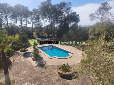 Country house with balcony for sale in Algaida