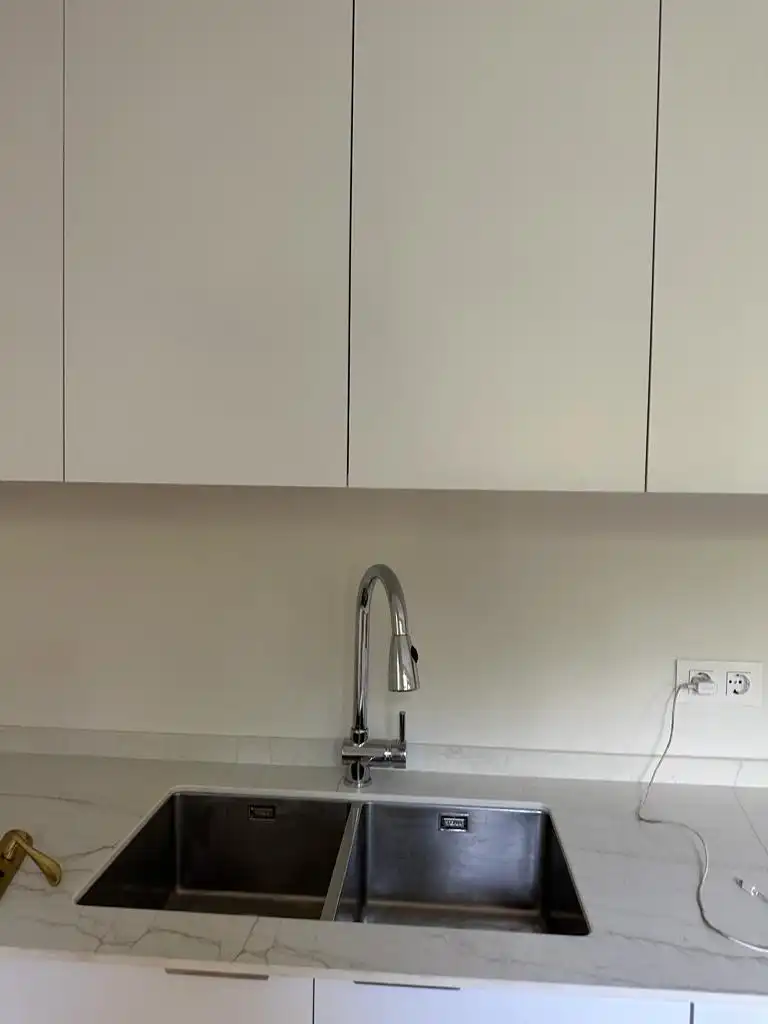 Cuina de Pis per a compartir en Lleida amb Aire condicionat, Calefacció i Parquet