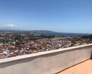 Vista exterior de Àtic de lloguer en Algeciras amb Terrassa i Piscina comunitària