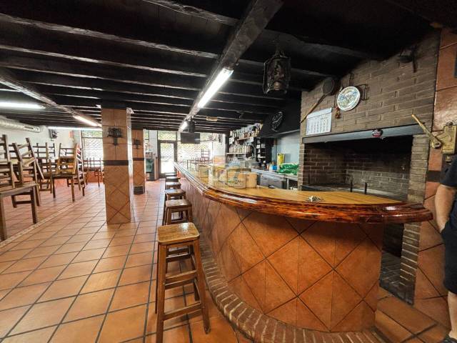 Local comercial en Alquiler en Fozaneldi - Tenderina