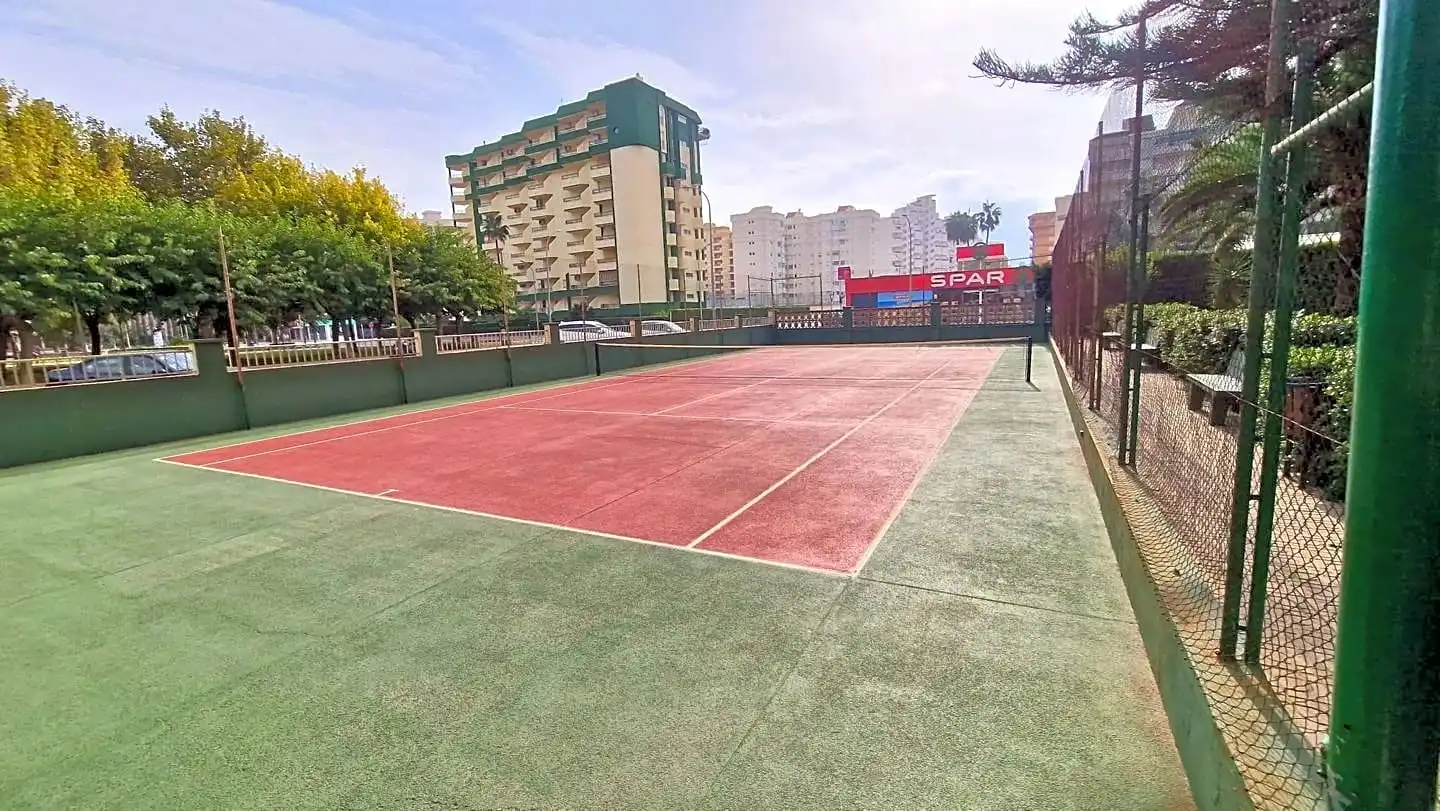 Apartamento de alquiler en De La Rioja, 125, Playa de Gandia