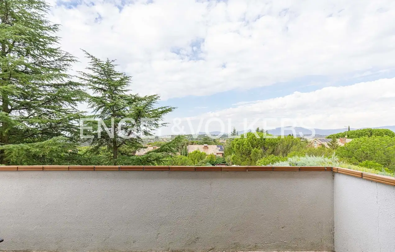 Terrassa de Casa o xalet en venda en Galapagar amb Aire condicionat, Calefacció i Jardí privat