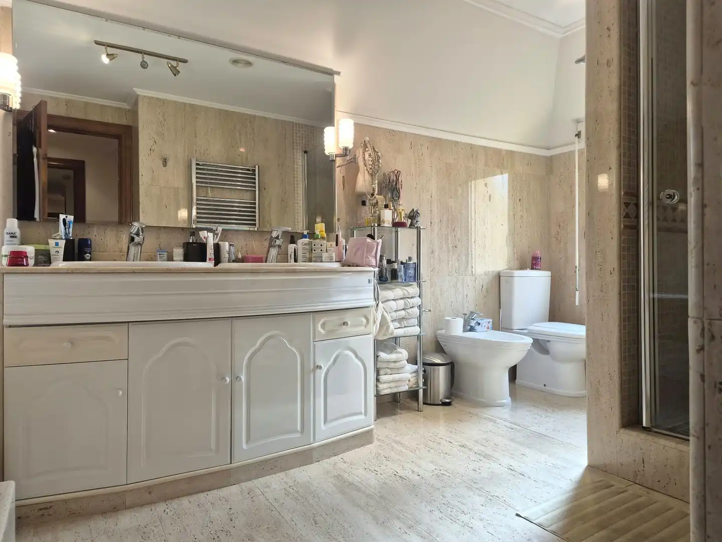 Bathroom of Flat for rent in Saladar