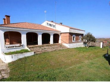 Xalet amb balcó en venda a Carretera de Sevilla - Los Montitos