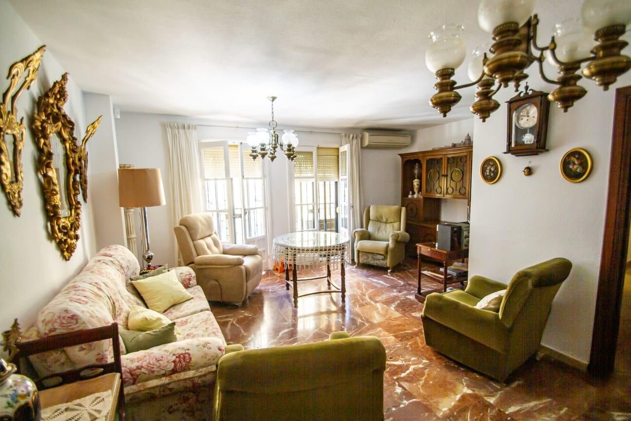 Sala de estar de Piso en venta en  Sevilla Capital con Aire acondicionado y Balcón