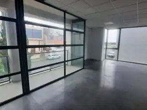 Fabrikhallen zum Verkauf in Alcorcón