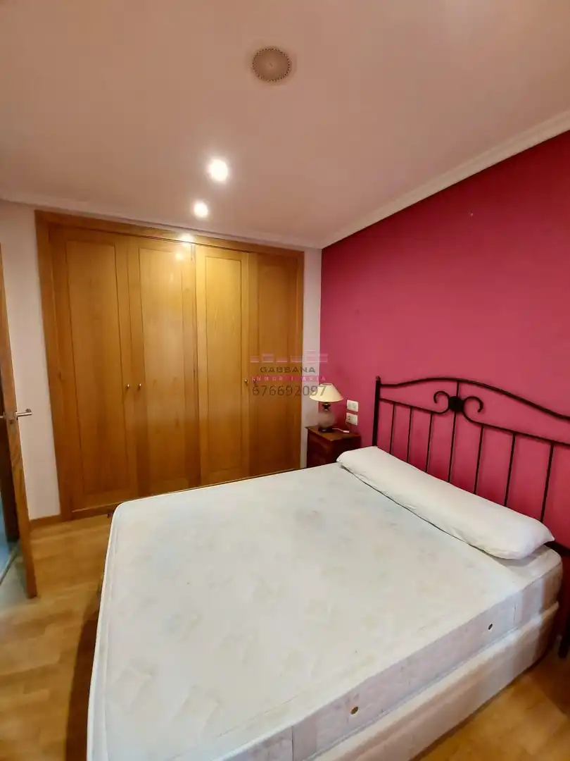 Flat for rent in Rúa de Urzáiz, Centro - Areal