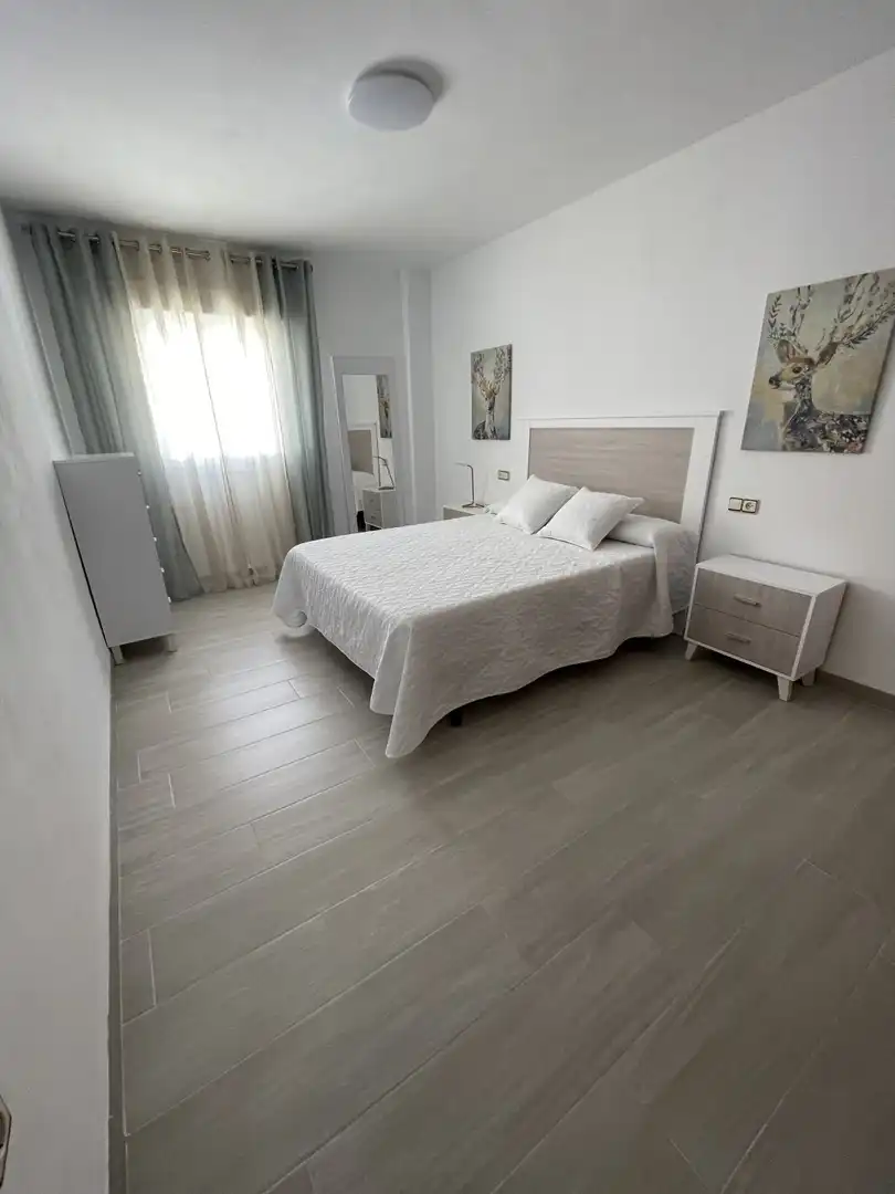 Habitación de Piso en venta en Salobreña con Aire acondicionado, Amueblado y Balcón