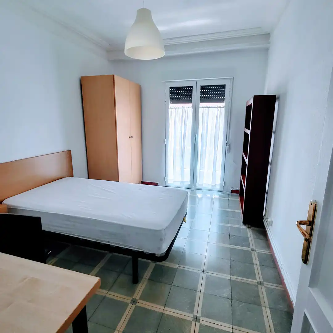 Schlafzimmer von Wohnung zur Miete in Zaragoza mit Heizung, Möbliert und Ofen