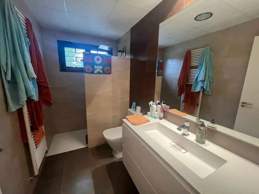 Baño de Casa o chalet en venta en Albacete con Aire acondicionado, Calefacción y Jardín privado