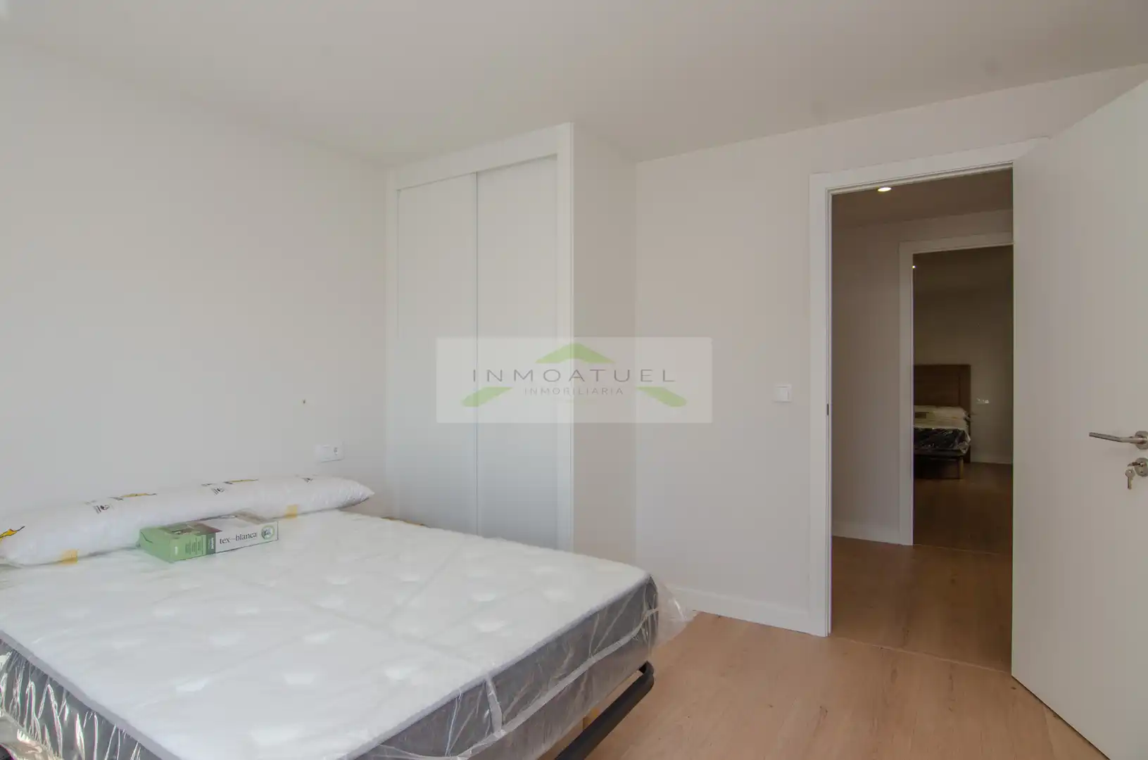 Habitación de Piso de alquiler en A Coruña Capital  con Calefacción, Amueblado y Horno