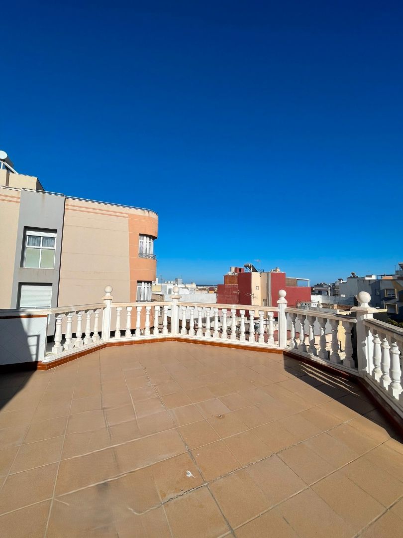 Terrassa de Casa o xalet en venda en  Melilla Capital amb Aire condicionat, Terrassa i Balcó