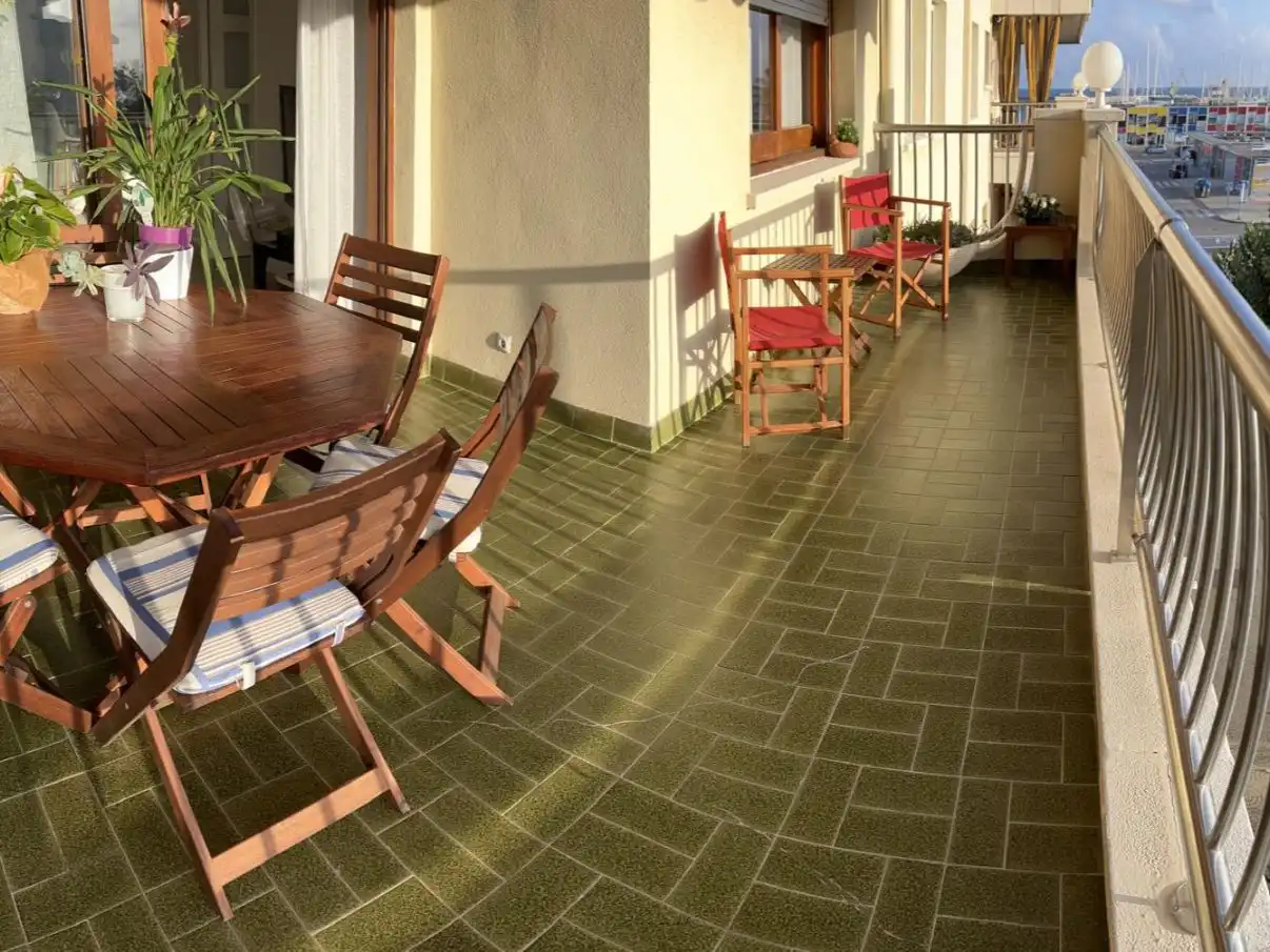Wohnung mit Aufzug zum Verkauf in Carrer d'Antoni Almazor 2