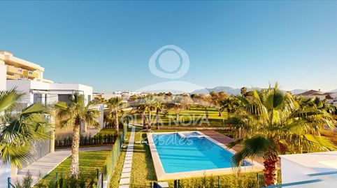 Foto 3 de Casa adosada en venta en Calle Degas, Oliva Nova, Oliva