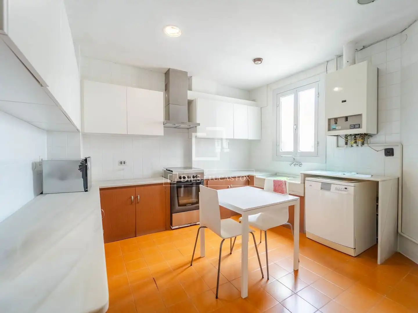Cocina de Piso en venta en Valencia con Calefacción