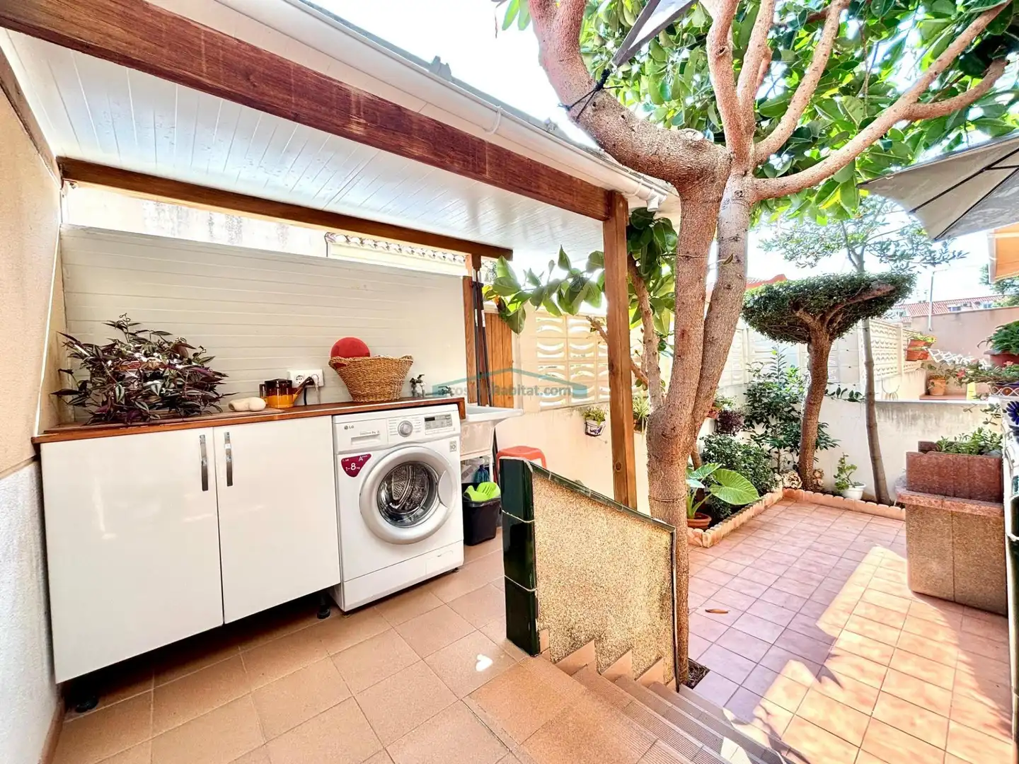 Casa aparellada amb jardí en venda a Calle Genoves, imagen 38