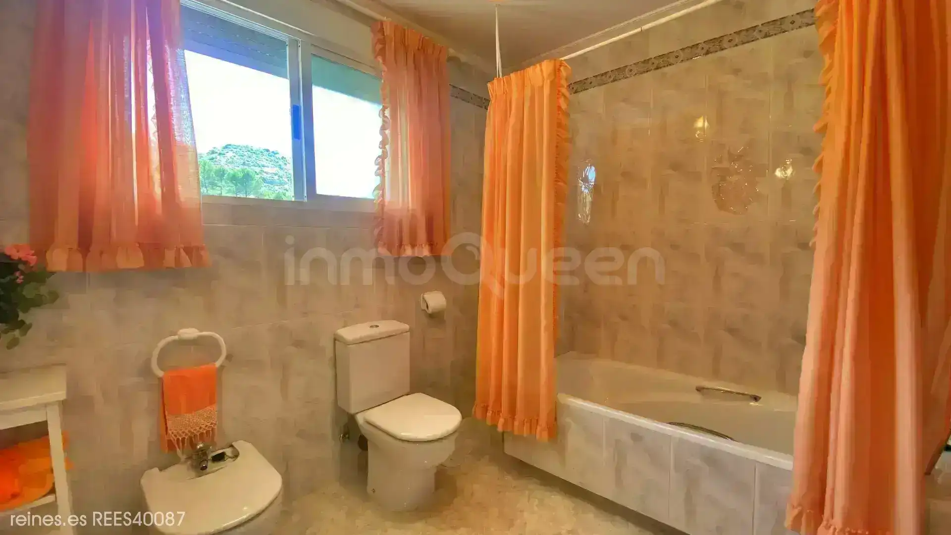 Baño de Casa o chalet en venta en Villar del Olmo con Calefacción, Jardín privado y Terraza