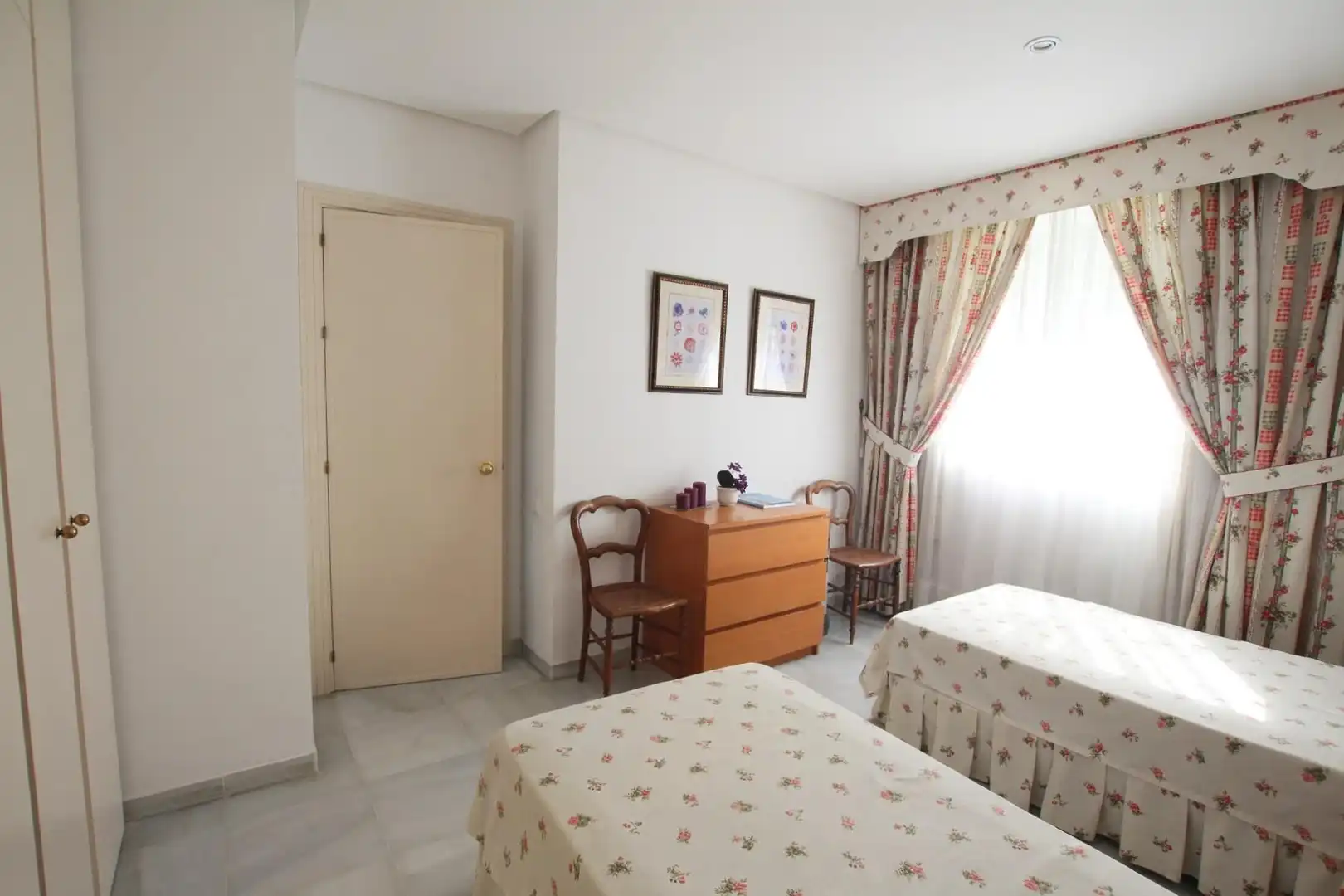 Habitación de Casa o chalet en venta en Jerez de la Frontera con Aire acondicionado, Jardín privado y Trastero