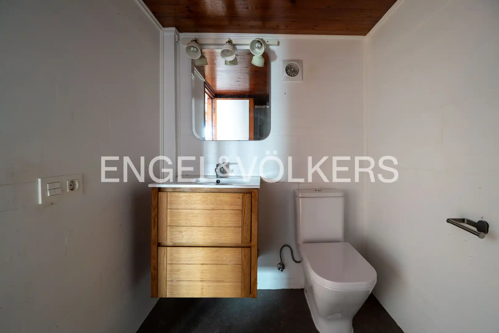 Badezimmer von Maisonette zum Verkauf in Donostia - San Sebastián  mit Heizung