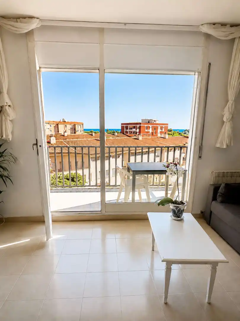 Terrassa de Apartament per a compartir en Vilanova i la Geltrú amb Aire condicionat, Terrassa i Moblat