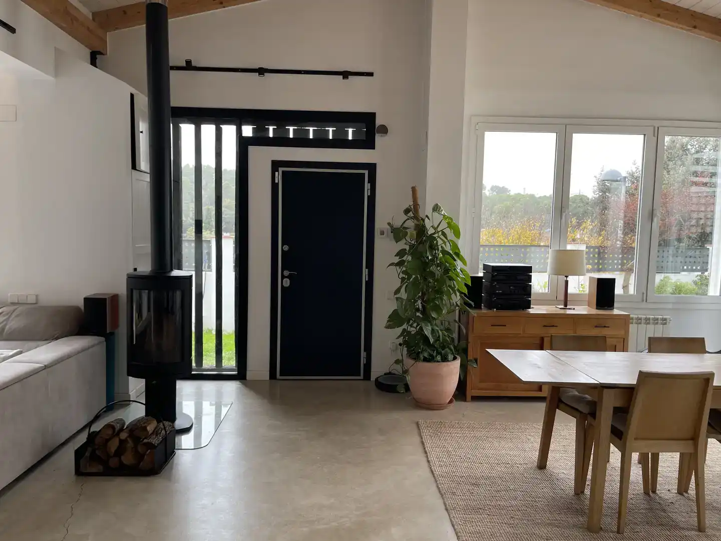 Sala d'estar de Casa o xalet en venda en Sant Cugat del Vallès amb Aire condicionat, Piscina i Balcó