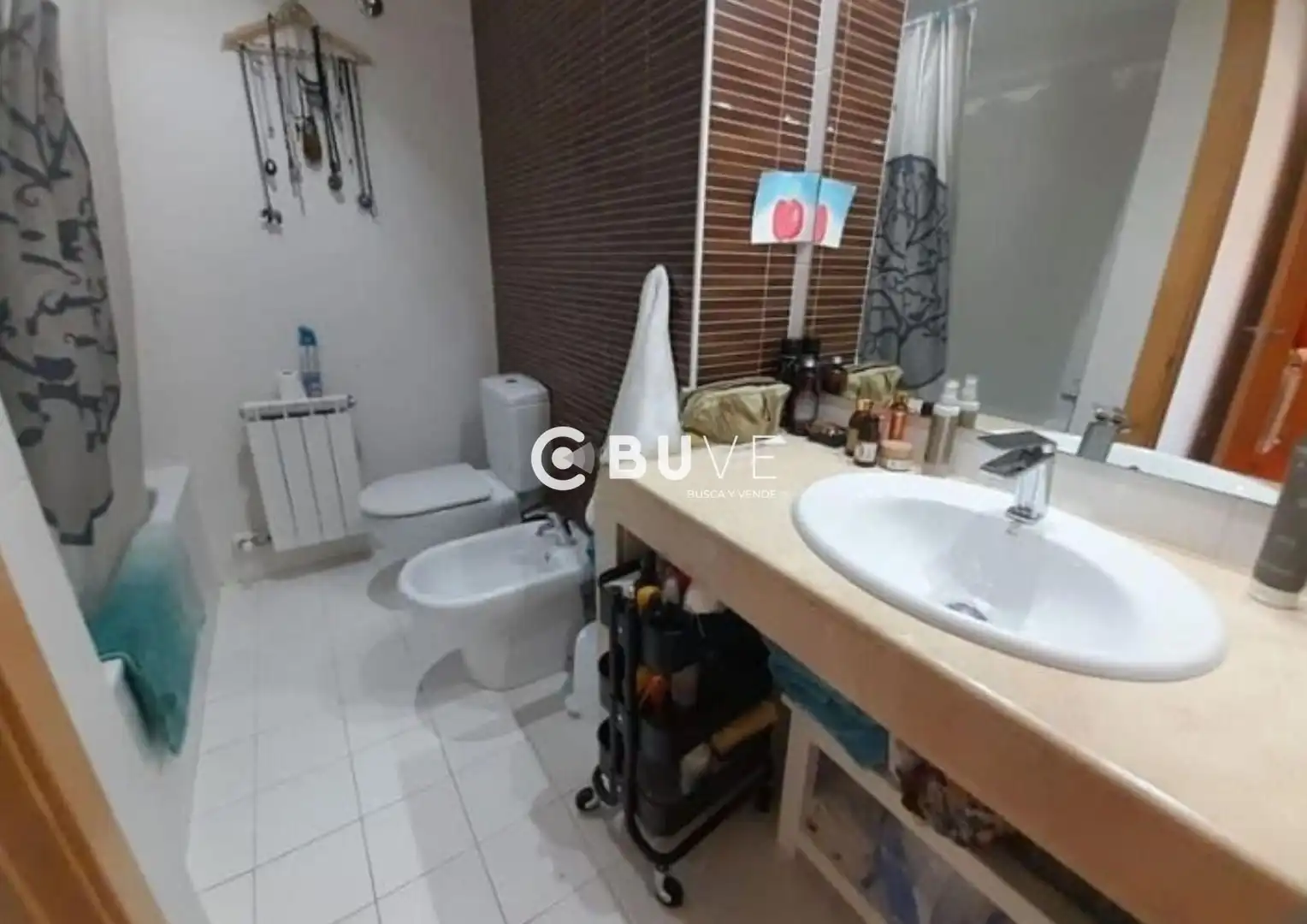 Badezimmer von Wohnung zum Verkauf in Navata mit Terrasse
