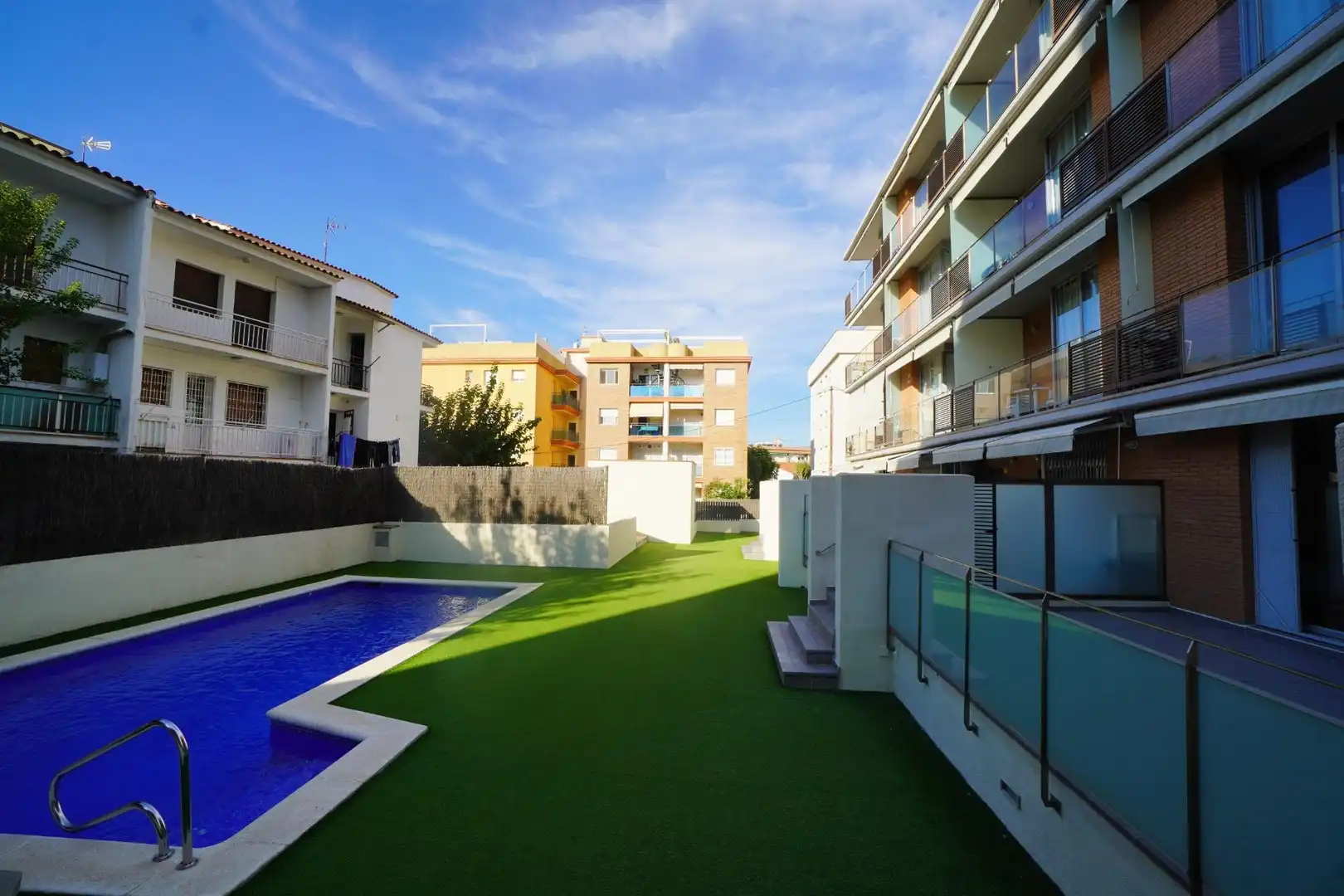 Piano terra con piscina in vendita a NAUSICA-LLANSA 4, imagen 2