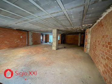 Local comercial en venta en Piscinas