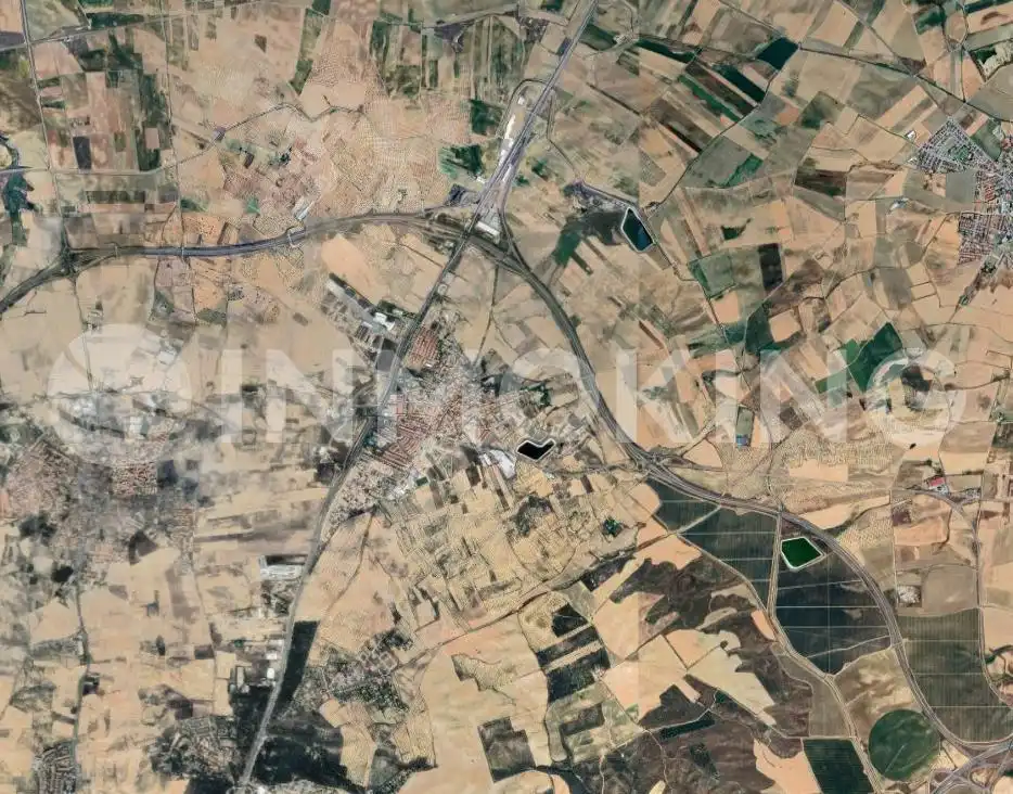 Terreno industrial en venta en Olías del Rey