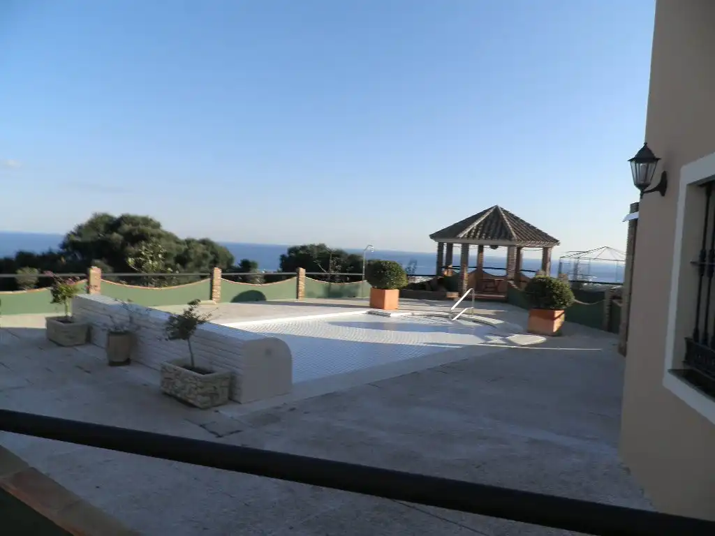 Villa mit Pool zum Verkauf in Calle Parque Central 5, imagen 10