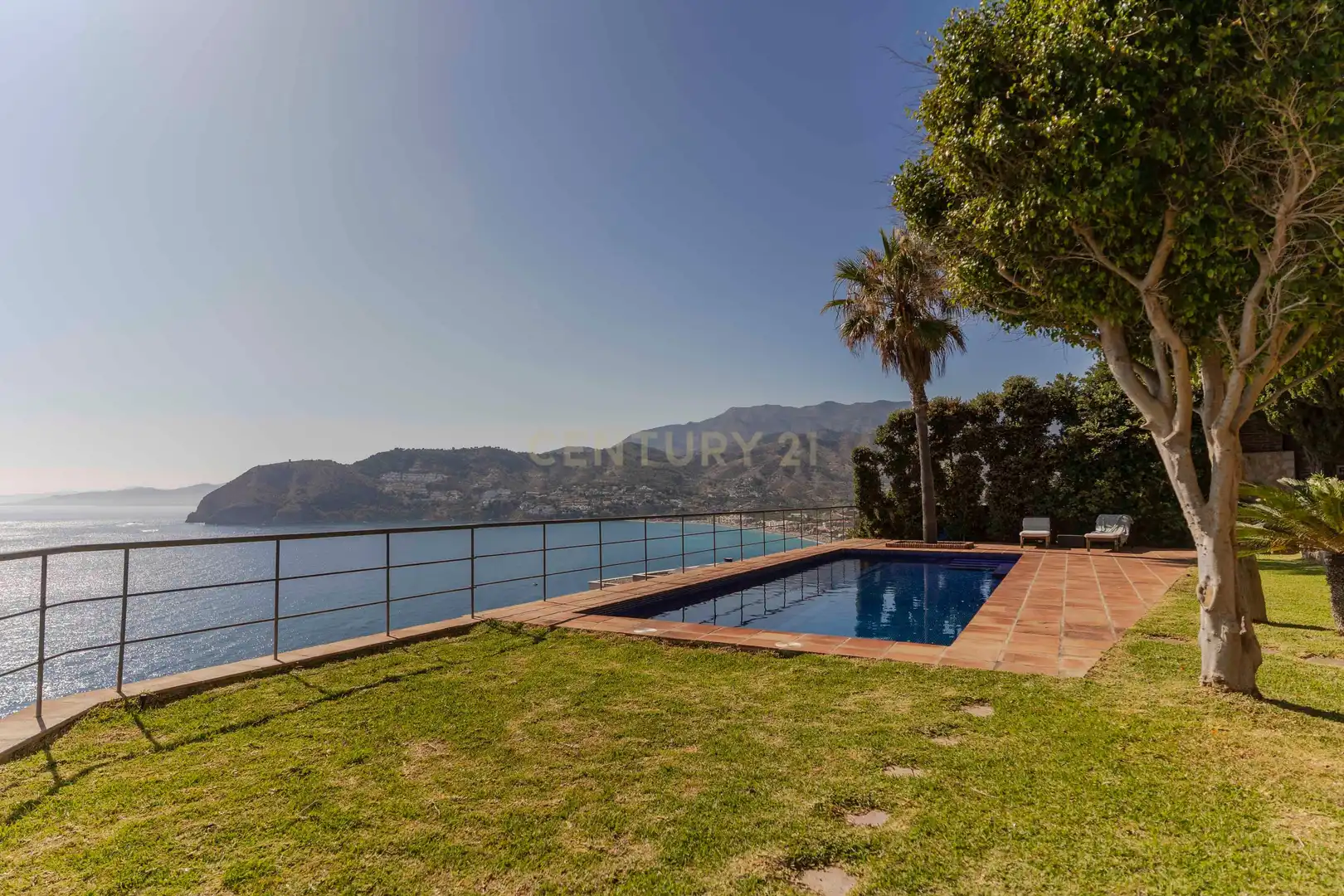 Exterior view of Houses for sale in Almuñécar  with Air Conditioner, Private garden and Storage room