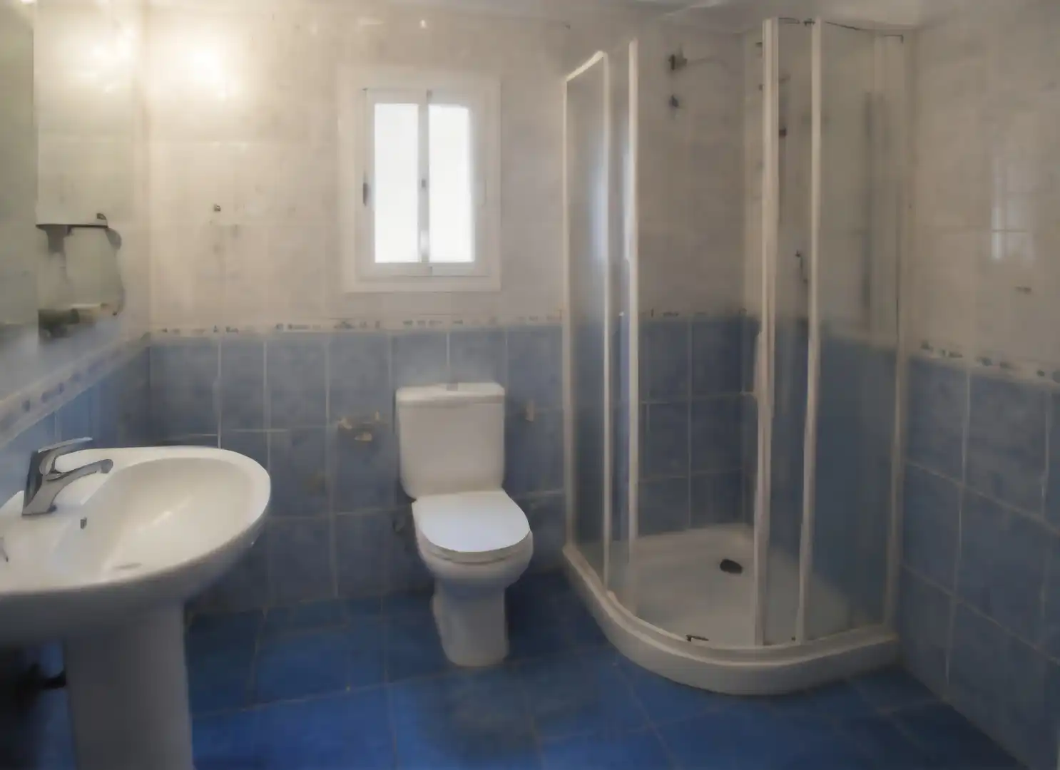 Bany de Casa o xalet en venda en  Palma de Mallorca amb Aire condicionat, Calefacció i Jardí privat