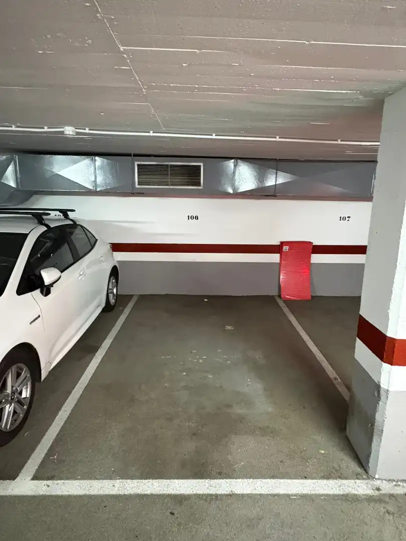 Einzelparkplatz mit Aufzug zum Verkauf in Travessera de les Corts, imagen 2