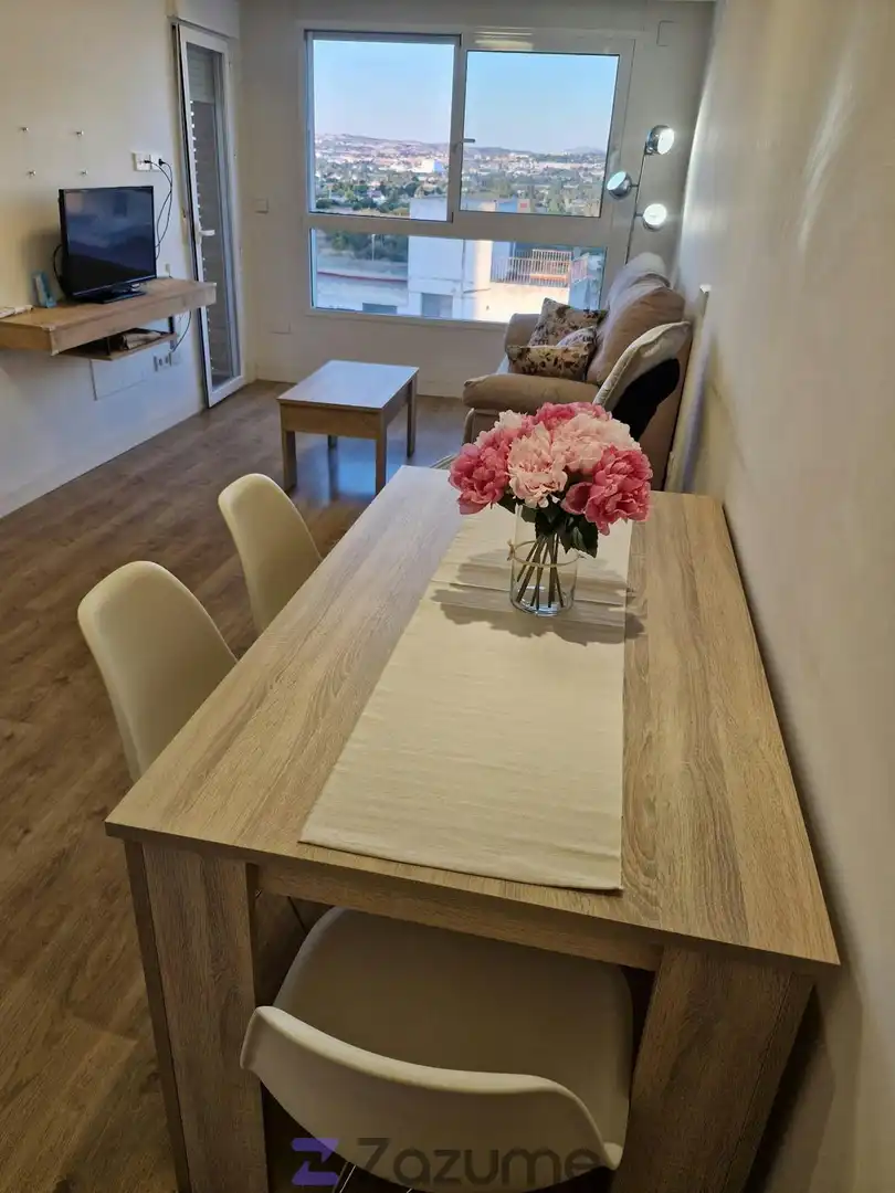 Flat with terrace to rent in P.º de Fernández Jara, imagen 4