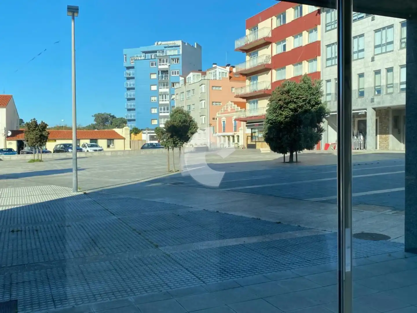Parkplatz von Büro zum Verkauf in Oleiros mit Möbliert