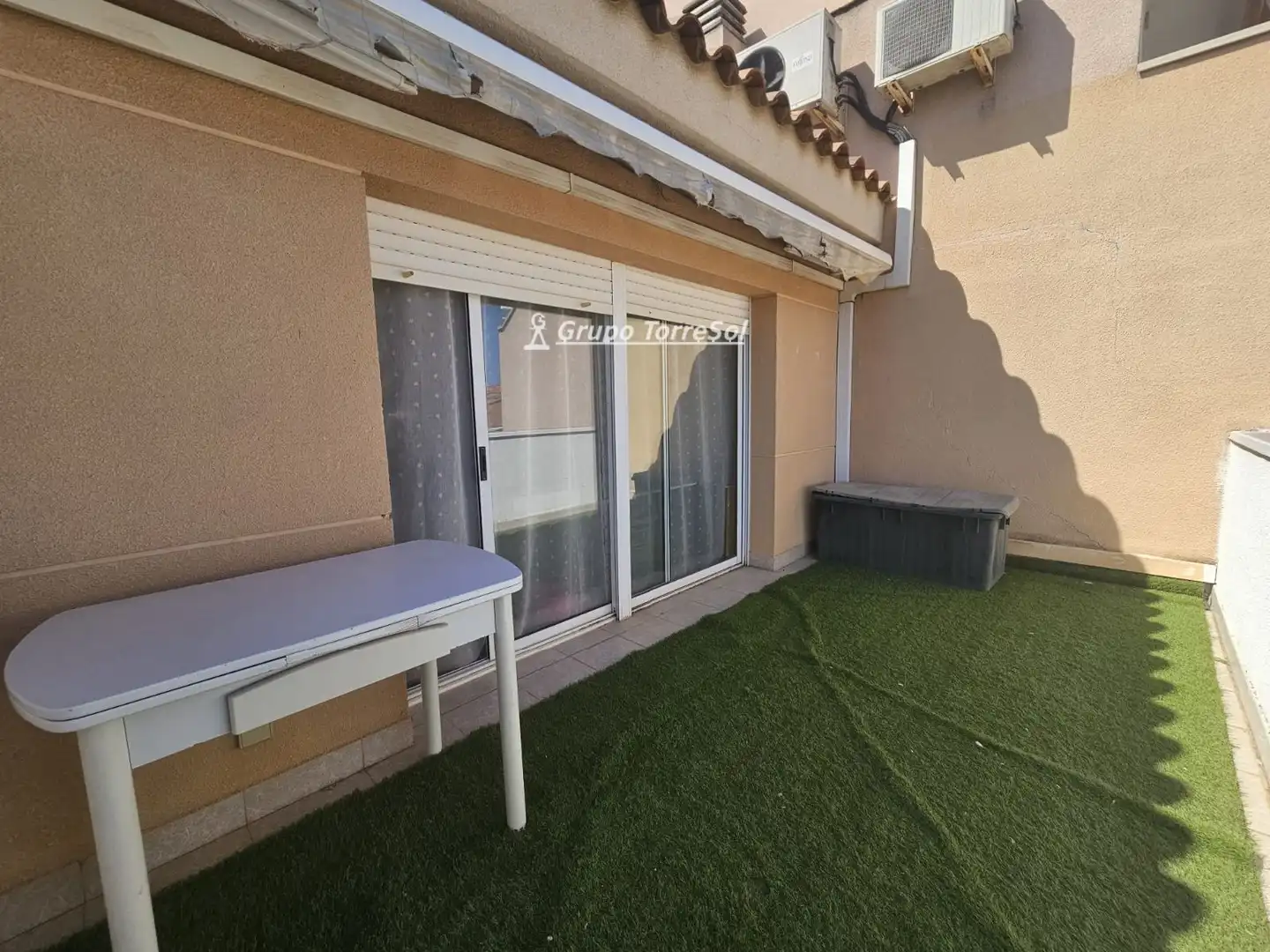 Detached homes for sale in via Dels Paisos Catalans, Centre