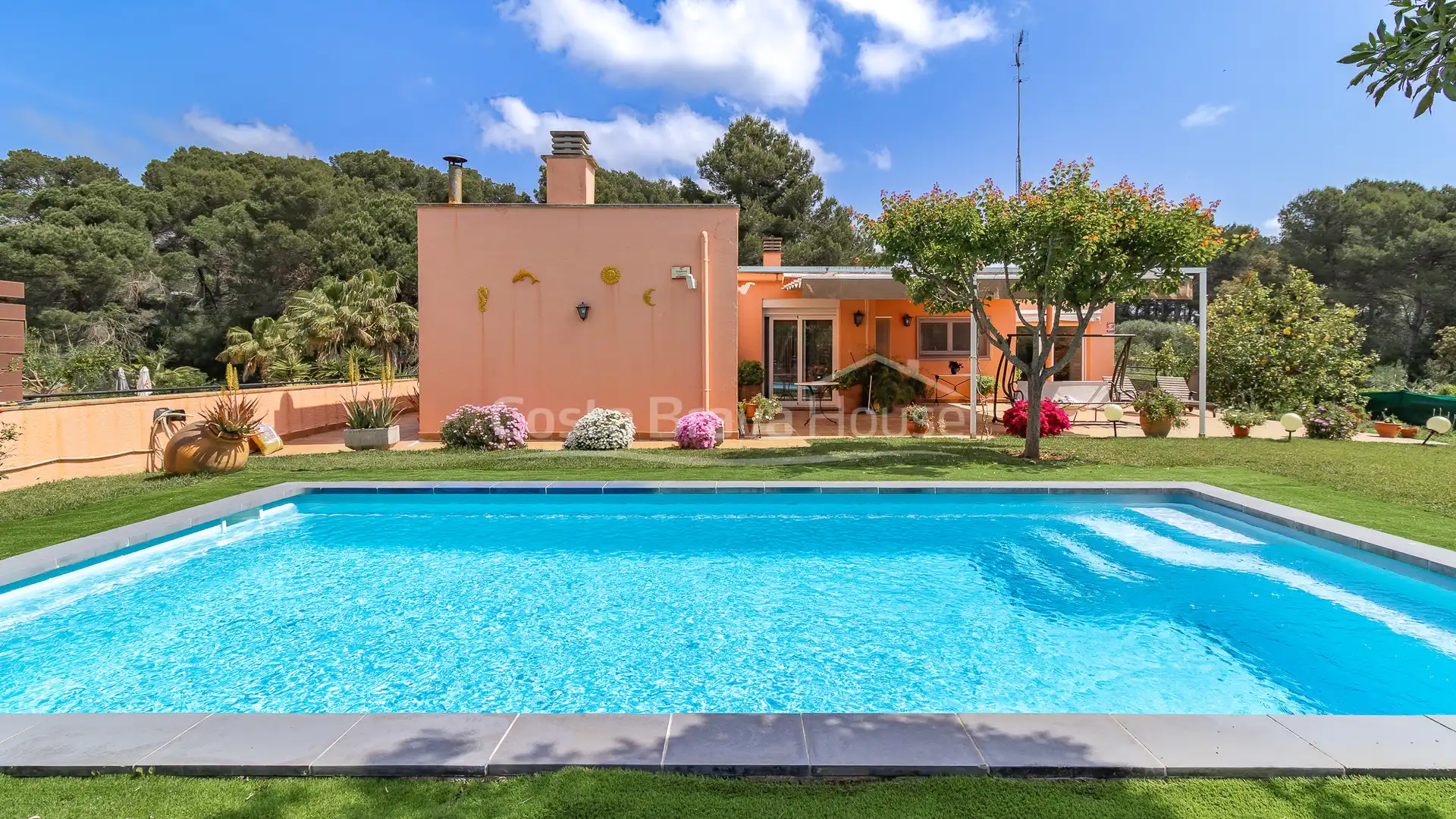 Vista exterior de Casa o chalet en venta en Calonge i Sant Antoni con Calefacción, Jardín privado y Parquet