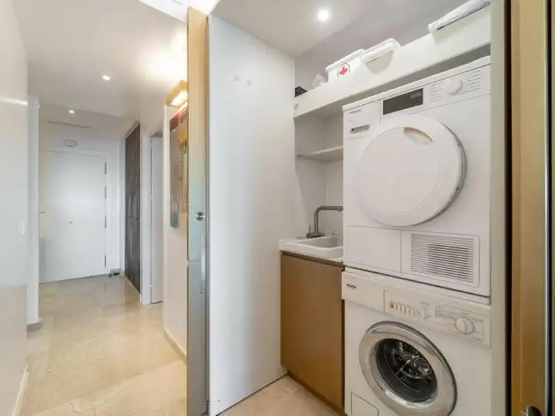Bany de Apartament en venda en Marbella amb Aire condicionat, Calefacció i Terrassa