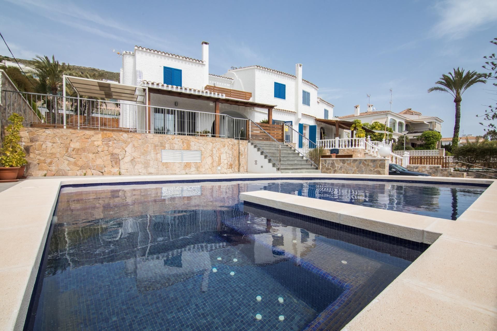 Swimming pool of House or chalet for sale in Santa Pola  with Air Conditioner, Private garden and Terrace
