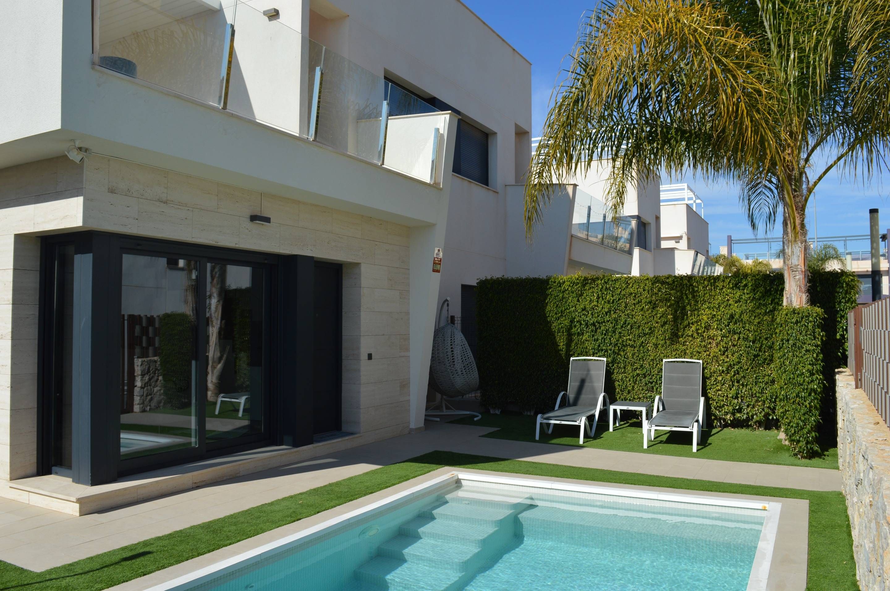 Piscina de Dúplex en venda en Pilar de la Horadada amb Jardí privat, Piscina i Piscina comunitària