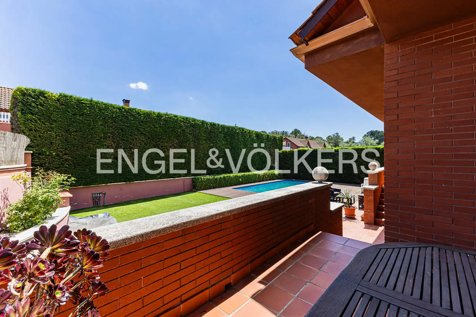 Terrassa de Casa o xalet en venda en Sant Cugat del Vallès amb Aire condicionat, Calefacció i Jardí privat
