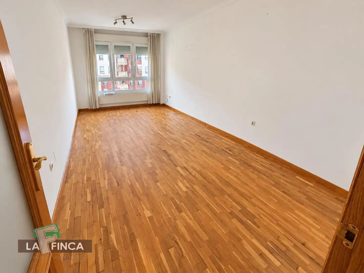 Wohnzimmer von Wohnung zum Verkauf in Lugones